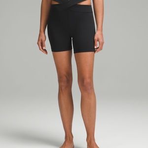 Lululemon cut out Align shorts